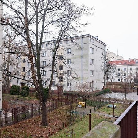 Orla 6 Prywatne Mieszkanie Z Oddzielna Sypialnia I Balkonem 300 Od Metra Ratusz Samodzielne Zameldowanie! Self Check-In System! Varsó Kültér fotó
